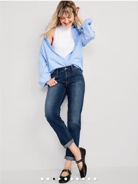 Old Navy Wow Boyfriend Jeans Bundle - Size 6 (2 Pairs) Medium Wash Blue